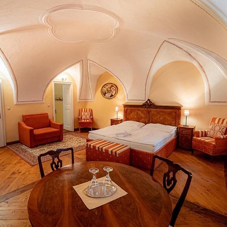 Penzion Cosmopolitan Ii. Banská Štiavnica Dış mekan fotoğraf