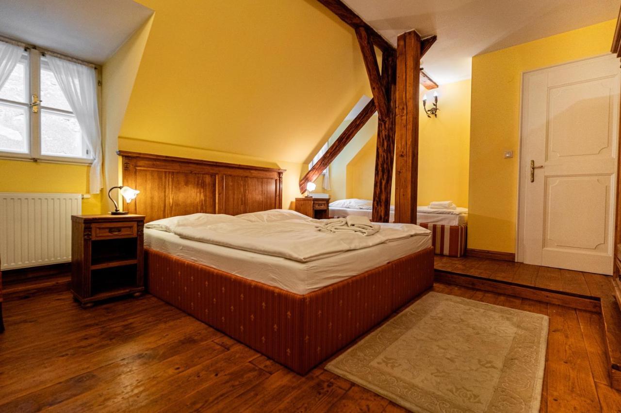 Penzion Cosmopolitan Ii. Banská Štiavnica Dış mekan fotoğraf