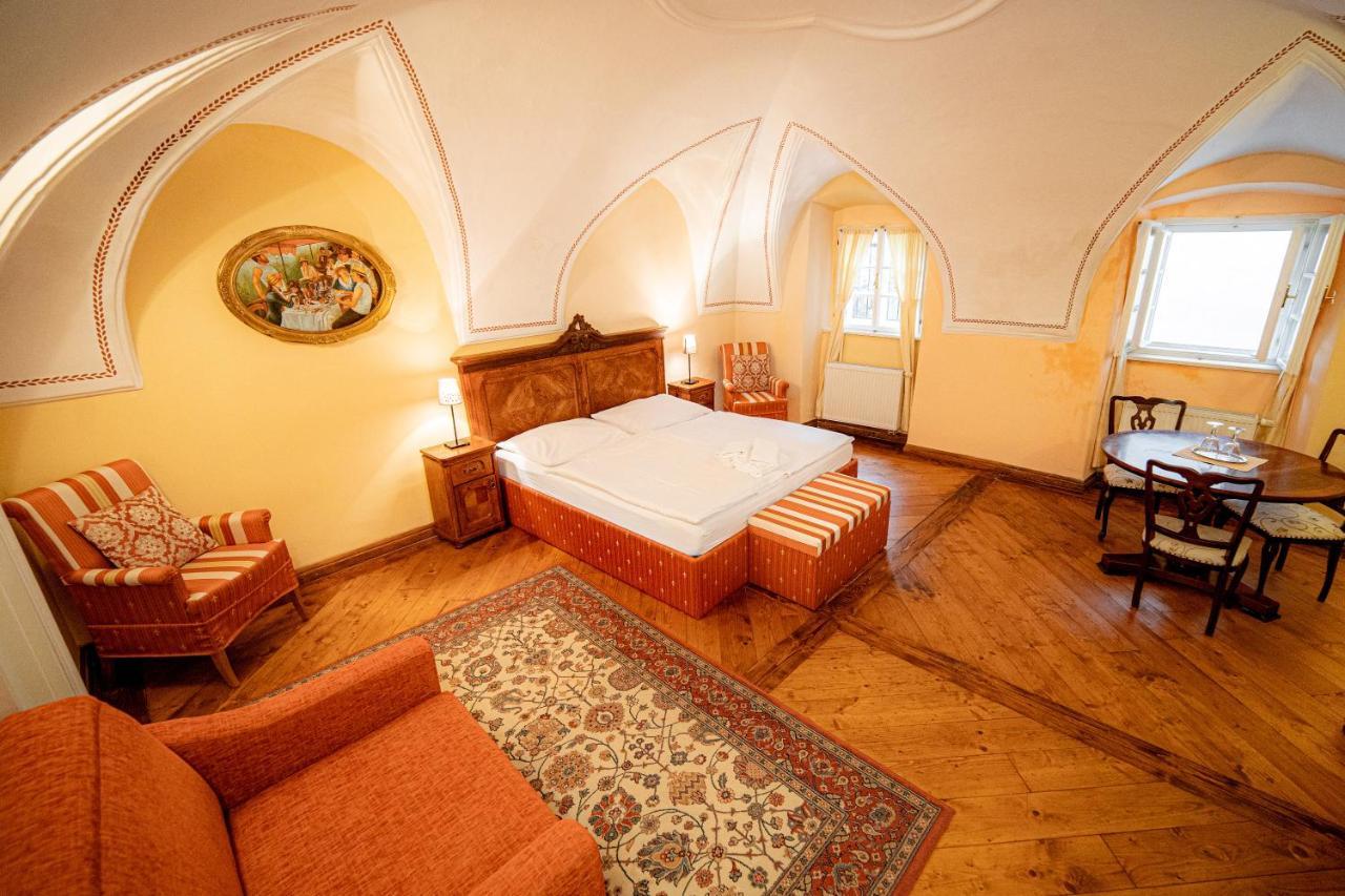 Penzion Cosmopolitan Ii. Banská Štiavnica Dış mekan fotoğraf