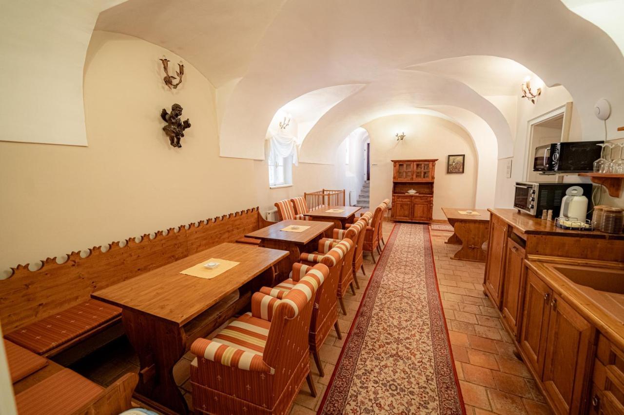 Penzion Cosmopolitan Ii. Banská Štiavnica Dış mekan fotoğraf